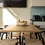 דירה Luxury View & Balcony - Ac & Elevator