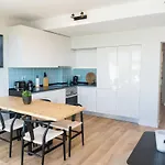 Luxury View & Balcony - Ac & Elevator דירה ליסבון