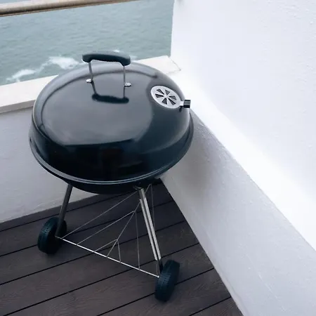 Luxury View & Balcony - Ac & Elevator