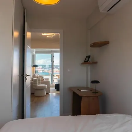 Luxury View & Balcony - Ac & Elevator